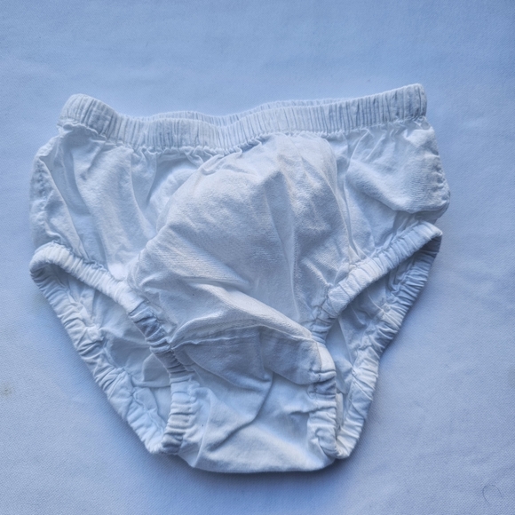 Baby gap dress set with diaper cover - Picture 2 of 4